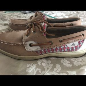 Women’s sperrys